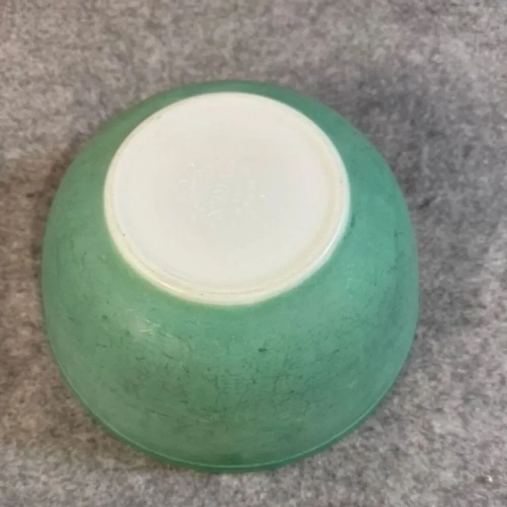 Vintage Pyrex 403 Verde Avocado Green Mixing Bowl 2.5 Qt MCM USA